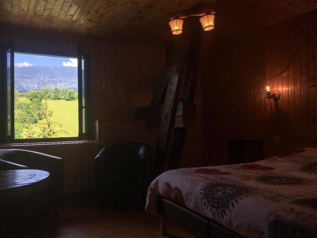 La Chicholiere Bed and Breakfast Gresse-en-Vercors Εξωτερικό φωτογραφία